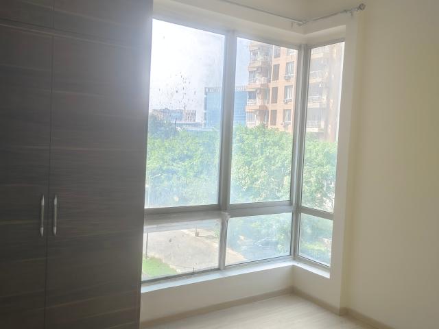 Resale | 2 BHK 1200 Sq.Ft. Apartment in Pioneer Park Phase 1