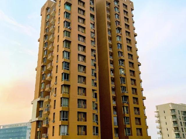 Resale | 2 BHK 1200 Sq.Ft. Apartment in Pioneer Park Phase 1