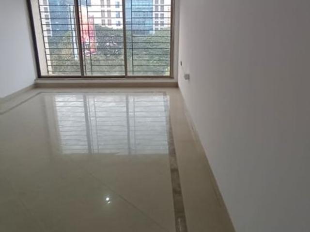 Resale | 2 BHK 1200 Sq.Ft. Apartment in Raheja Solitaire