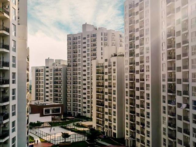 Resale | 2 BHK 1205 Sq.Ft. Apartment in Umang Winter Hills