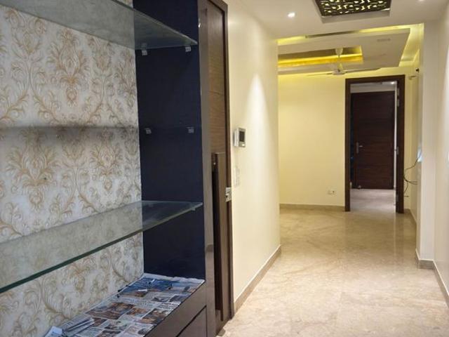 Resale | 2 BHK 120 Sq.Yd. Apartment in East Of Kailash