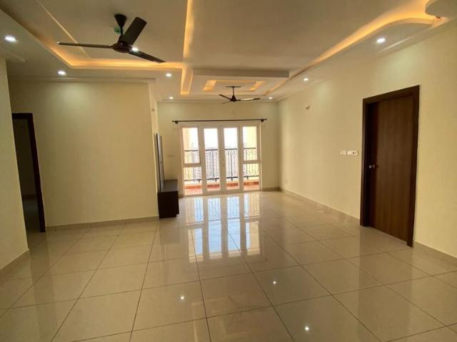 Resale | 2 BHK 1210 Sq.Ft. Apartment in Paramount Pilatus