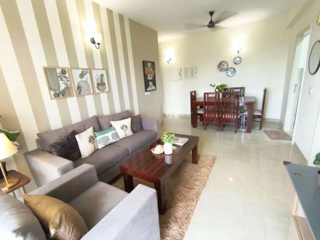 Resale | 2 BHK + 1214 Sq.Ft. Apartment in M3M Marina