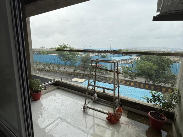 Resale | 2 BHK 1215 Sq.Ft. Apartment in Sea Regency