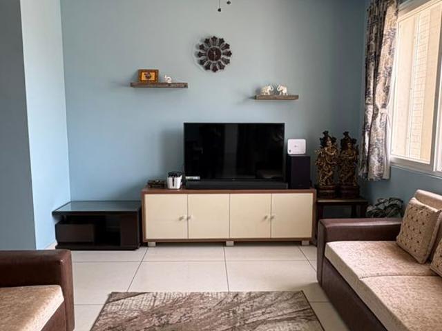 Resale | 2 BHK 1216 Sq.Ft. Apartment in Prestige Lakeside Habitat