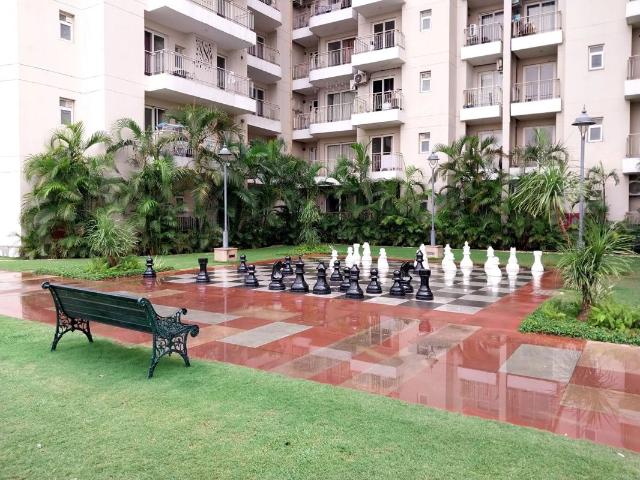 Resale | 2 BHK 1220 Sq.Ft. Apartment in BPTP Discovery Park