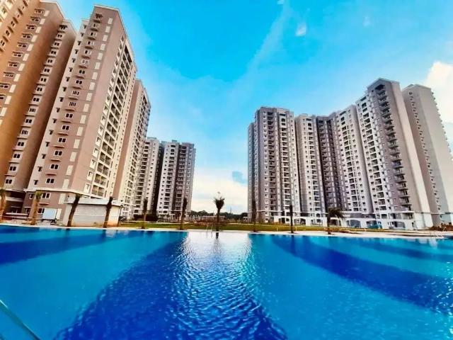 Resale | 2 BHK 1235 Sq.Ft. Apartment in High Grounds