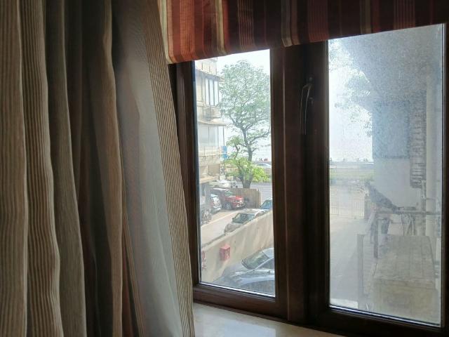 Resale | 2 BHK + 1340 Sq.Ft. Apartment in Marine Drive
