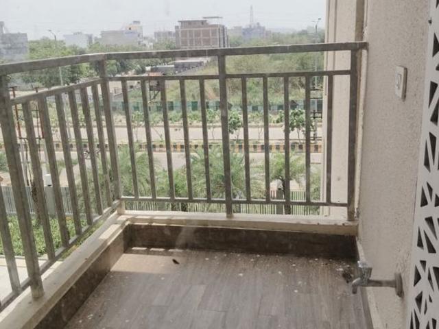 Resale | 2 BHK 1350 Sq.Ft. Apartment in Ace Starlit