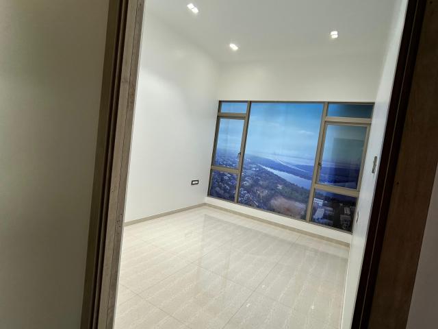 Resale | 2 BHK 1350 Sq.Ft. Apartment in Arihant Ansh