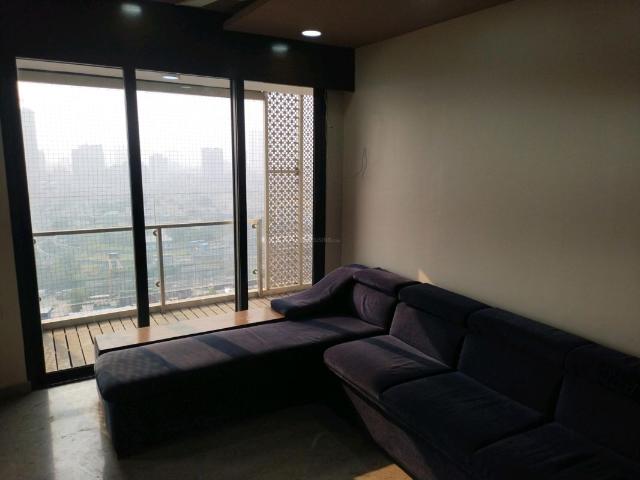 Resale | 2 BHK 1350 Sq.Ft. Apartment in Maker Tower