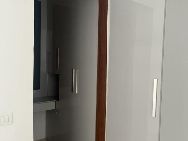Resale | 2 BHK 1350 Sq.Ft. Apartment in Shree Vardhman Victoria