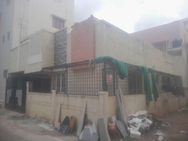 Resale | 2 BHK + 1350 Sq.Ft. Independent House in NRI Layout