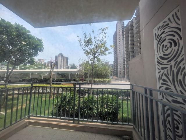 Resale | 2 BHK 1360 Sq.Ft. Apartment in Bestech Park View Ananda