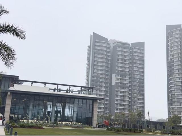 Resale | 2 BHK 1366 Sq.Ft. Apartment in Godrej Meridien