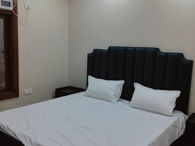 Resale | 2 BHK 1366 Sq.Ft. Apartment in Godrej Meridien