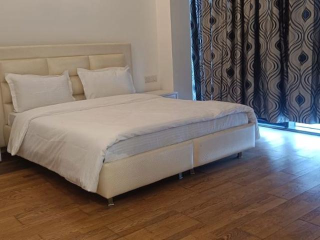 Resale | 2 BHK 1375 Sq.Ft. Apartment in Ireo The Grand Arch