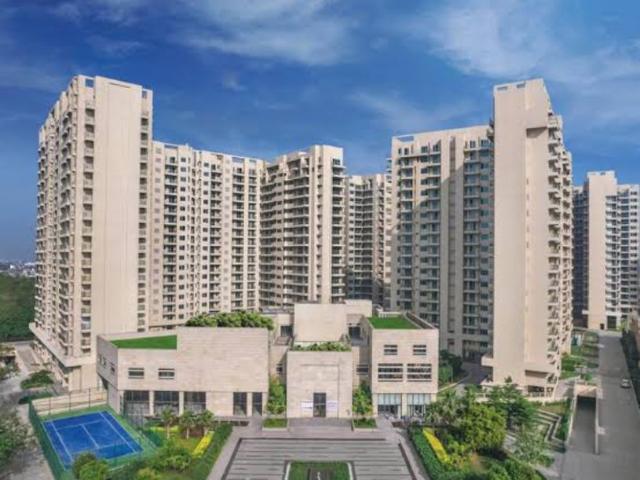 Resale | 2 BHK 1380 Sq.Ft. Apartment in Ambience Creacions