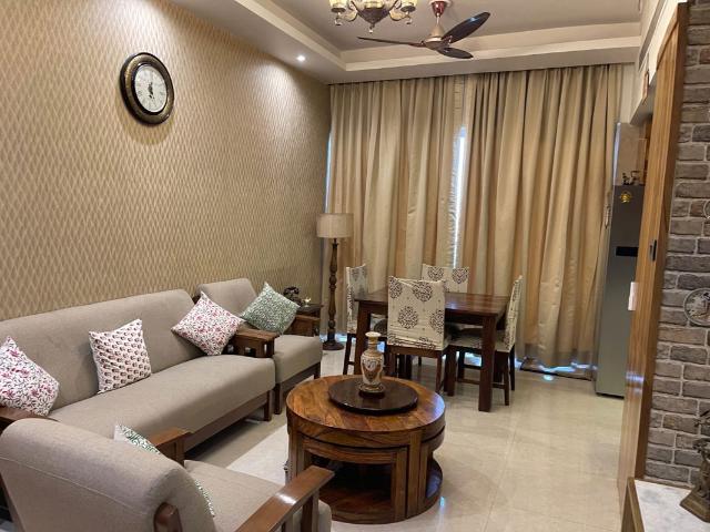 Resale | 2 BHK 1380 Sq.Ft. Apartment in Supertech Supernova Nova Residences