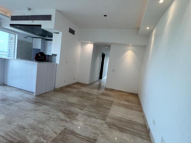 Resale | 2 BHK 1380 Sq.Ft. Apartment in Supertech Supernova Nova Residences