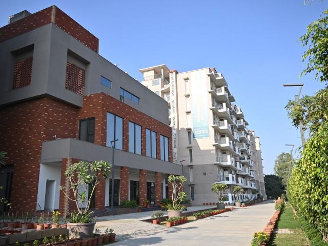 Resale | 2 BHK 1395 Sq.Ft. Apartment in Dera Bassi