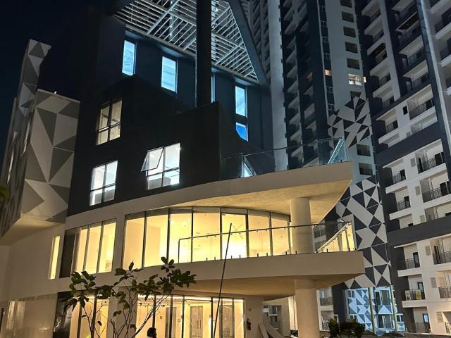 Resale | 2 BHK 1300 Sq.Ft. Apartment in Miyapur