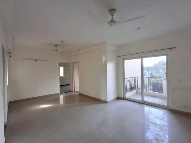 Resale | 2 BHK 1300 Sq.Ft. Apartment in Vatika Seven Lamps