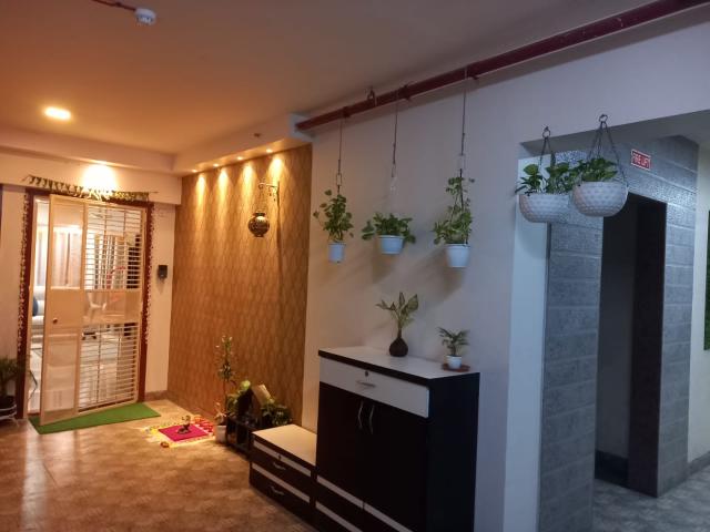 Resale | 2 BHK 1300 Sq.Ft. Apartment in Varsha Balaji Heritage