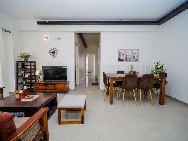 Resale | 2 BHK 1329 Sq.Ft. Apartment in Eldeco Aamantran