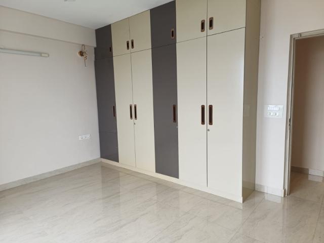 Resale | 2 BHK 1330 Sq.Ft. Apartment in Tata La Vida