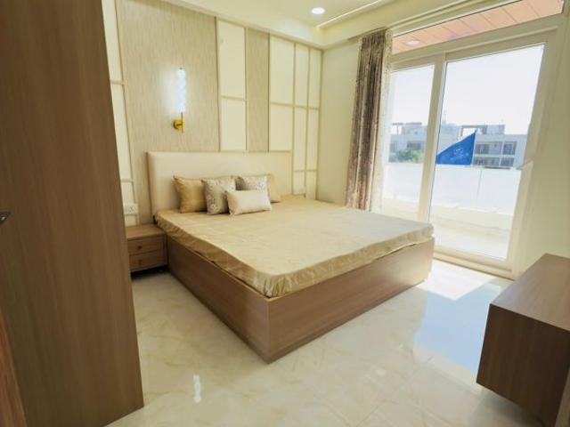 Resale | 2 BHK 1453 Sq.Ft. Apartment in Unitech Fresco
