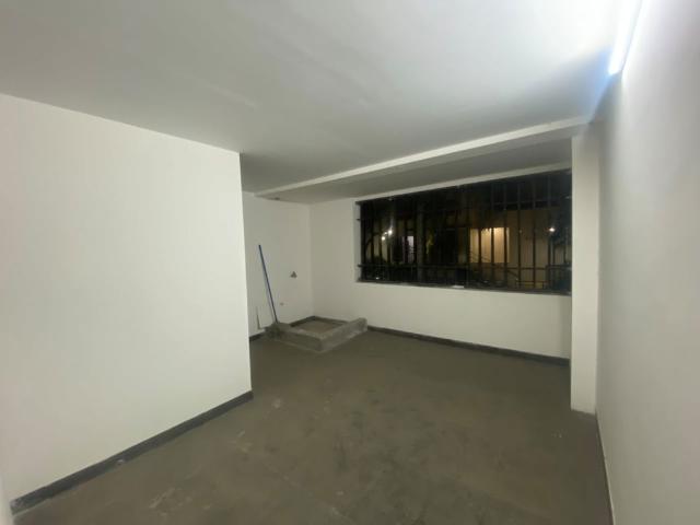 Resale | 2 BHK + 1450 Sq.Ft. Apartment in RRBC Parasmani Regency