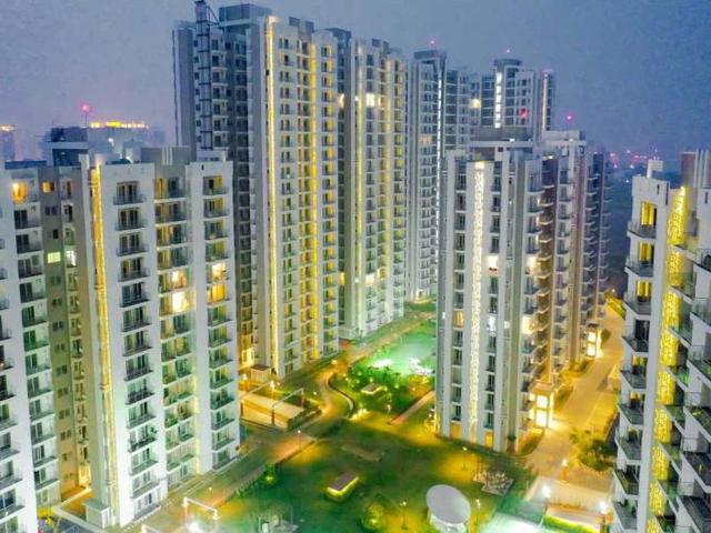 Resale | 2 BHK 1480 Sq.Ft. Apartment in Microtek Greenburg