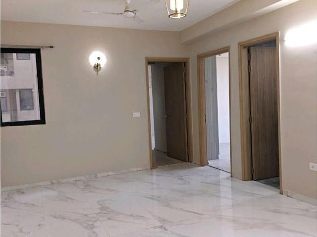 Resale | 2 BHK 1415 Sq.Ft. Apartment in M3M Skywalk