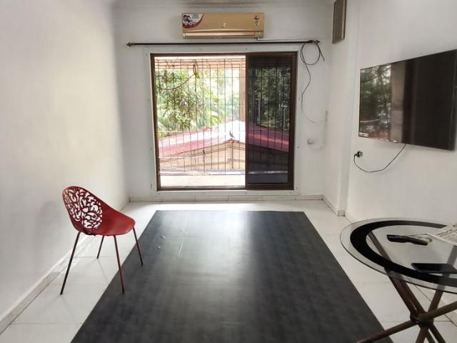 Resale | 2 BHK + 1550 Sq.Ft. Apartment in Seawoods Sector 44