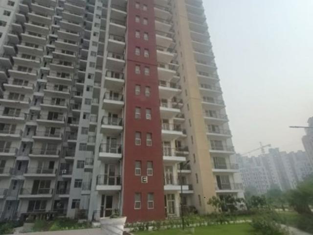 Resale | 2 BHK 1578 Sq.Ft. Apartment in Imperia Esfera