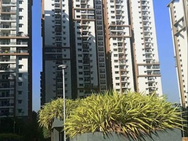 Resale | 2 BHK 1535 Sq.Ft. Apartment in SMR Vinay Iconia Phase II