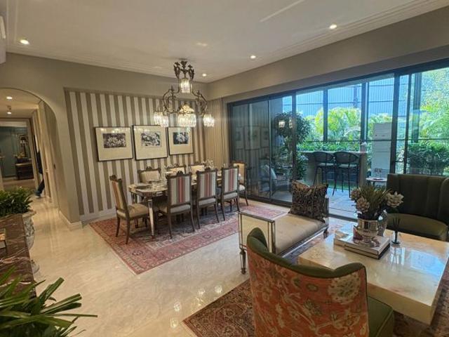 Resale | 2 BHK 1653 Sq.Ft. Apartment in BPTP Amstoria Verti Greens