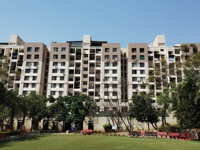 Resale | 2 BHK 1900 Sq.Ft. Penthouse in BU Bhandari Acolade