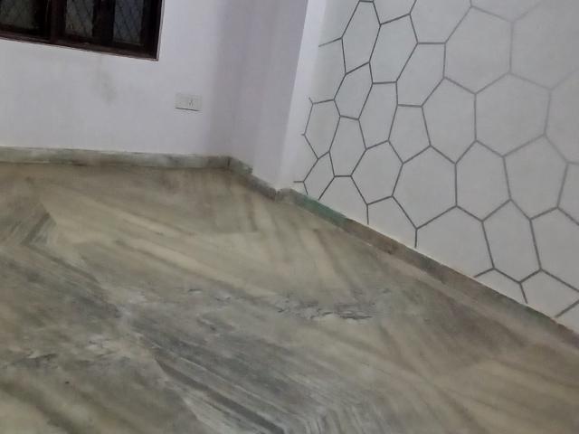 Resale | 2 BHK 450 Sq.Ft. Apartment in Jogabai Extension