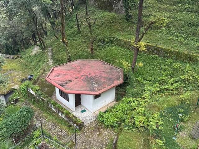 Resale | 2 BHK + 50 Sq.Yd. Villa in Railway Enclave