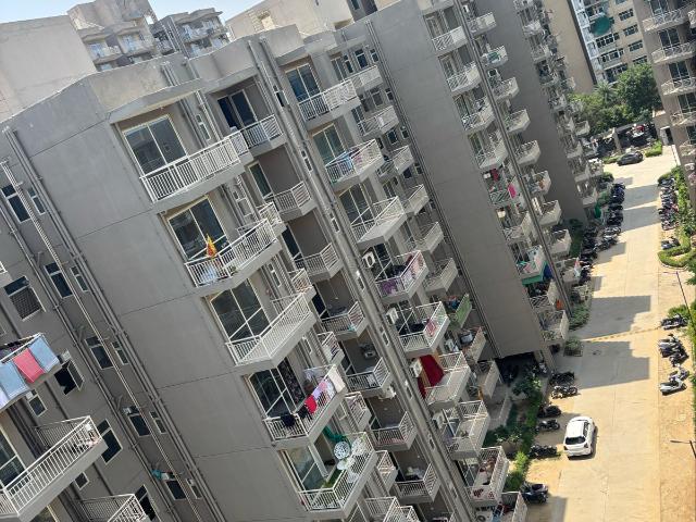 Resale | 2 BHK 517 Sq.Ft. Apartment in Conscient Habitat 78