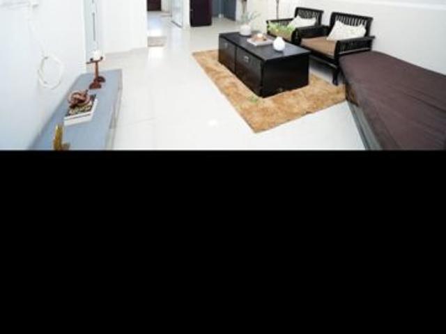 Resale | 2 BHK + 523 Sq.Ft. Apartment in Signature Global Synera