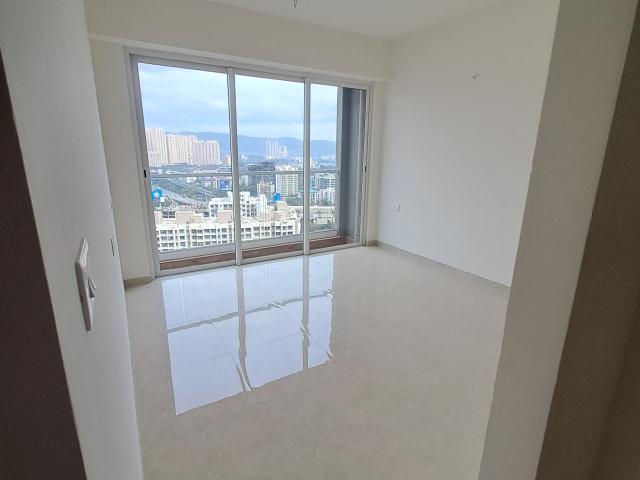 Resale | 2 BHK 530 Sq.Ft. Apartment in Kalpataru Sunrise Grande