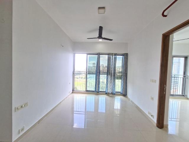 Resale | 2 BHK 530 Sq.Ft. Apartment in Kalpataru The Sunrise