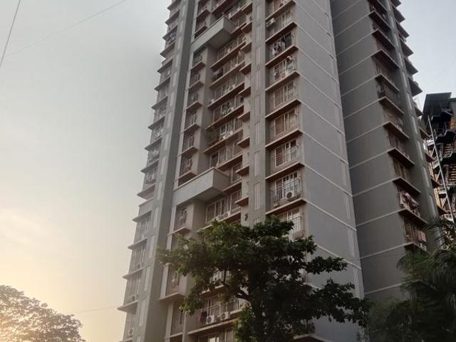 Resale | 2 BHK 530 Sq.Ft. Apartment in Royal Eksar Apartment