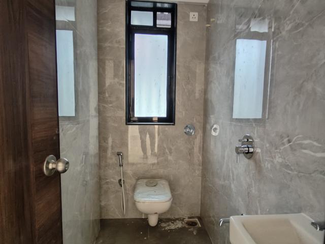 Resale | 2 BHK 541 Sq.Ft. Apartment in Dahisar West