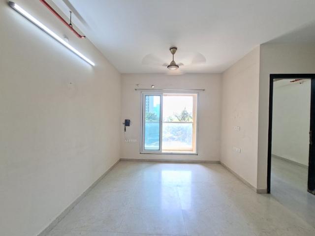 Resale | 2 BHK 550 Sq.Ft. Apartment in Dosti Oak