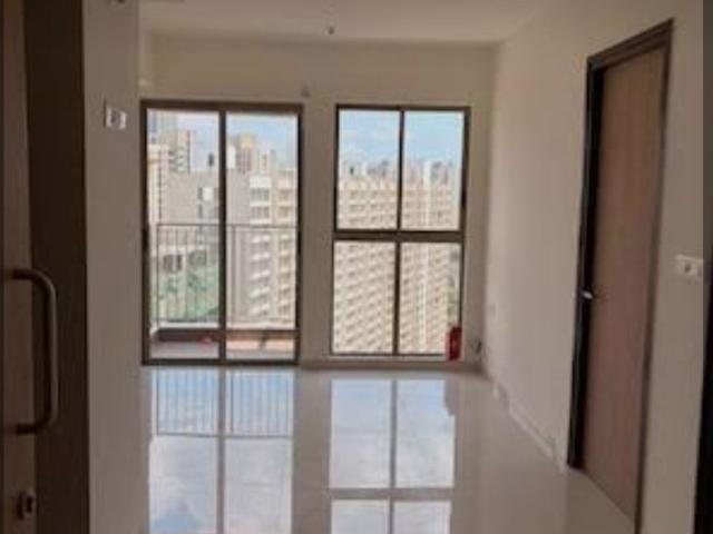 Resale | 2 BHK 550 Sq.Ft. Apartment in Lodha Palava Crown