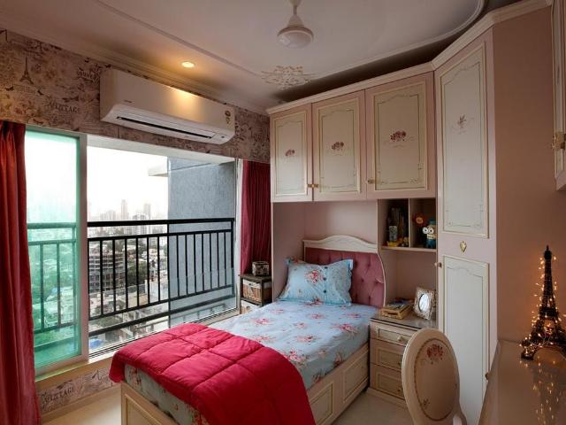 Resale | 2 BHK 550 Sq.Ft. Apartment in Sugee Hiranya